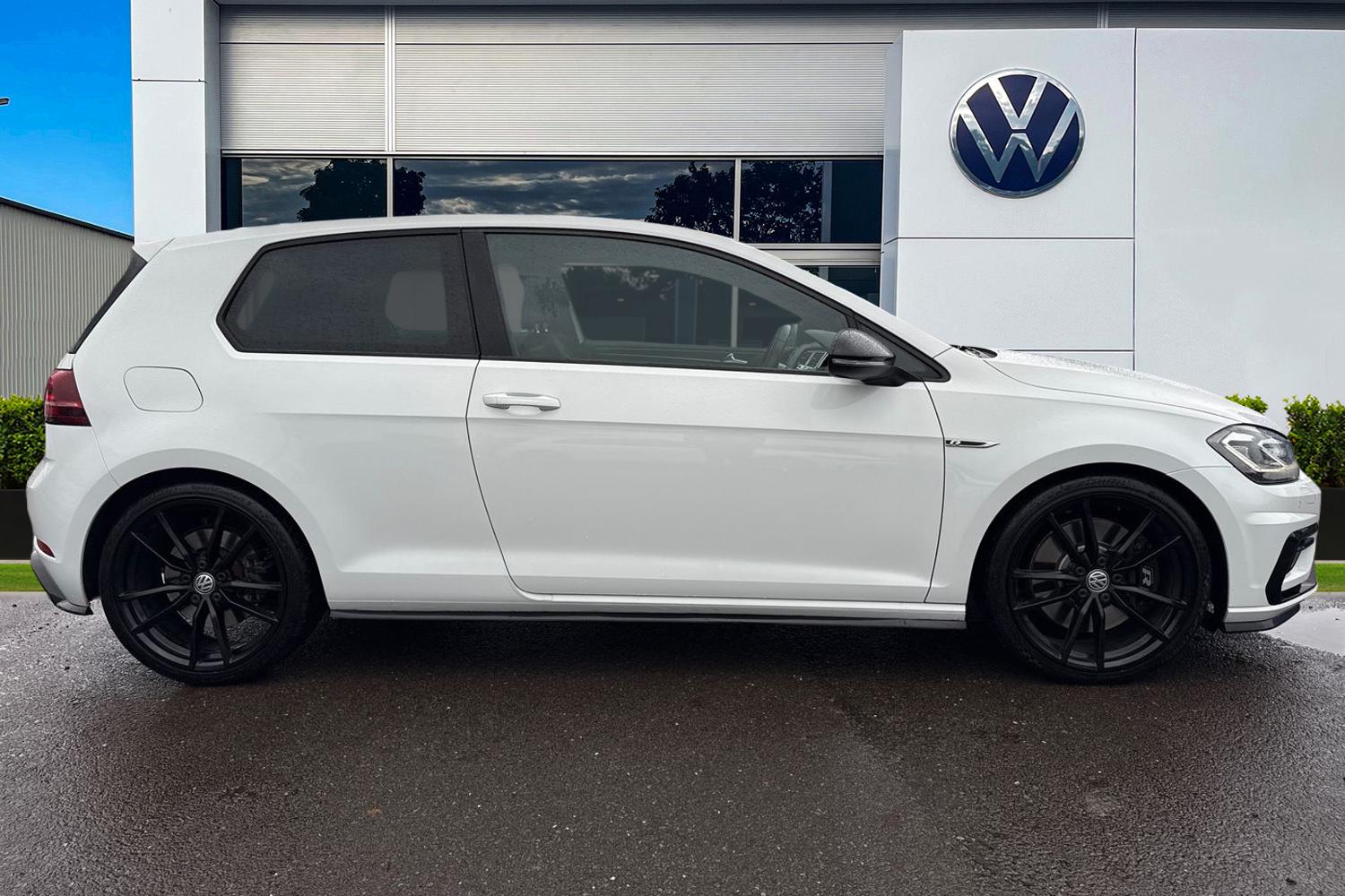 Used Volkswagen Golf 2017 for sale - 76685781: Photo 3