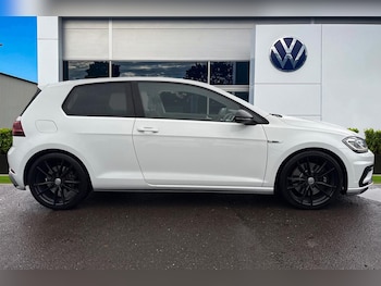 Used Volkswagen Golf 2017 for sale - 76685781: Photo