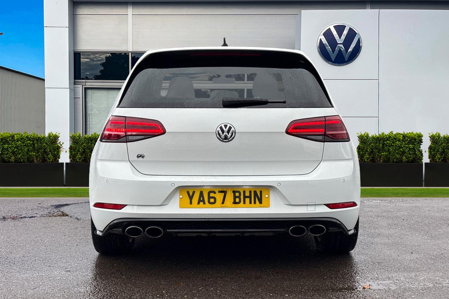 Used Volkswagen Golf 2017 for sale - 76685781: Photo 4