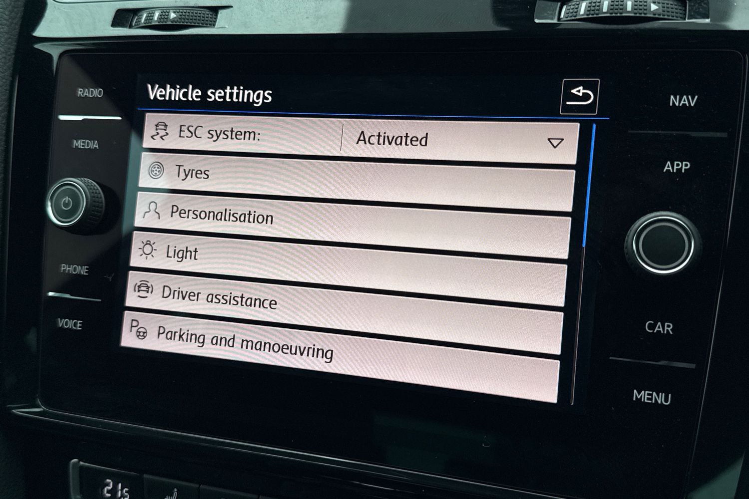 Used Volkswagen Golf 2017 for sale - 76685781: Photo 52