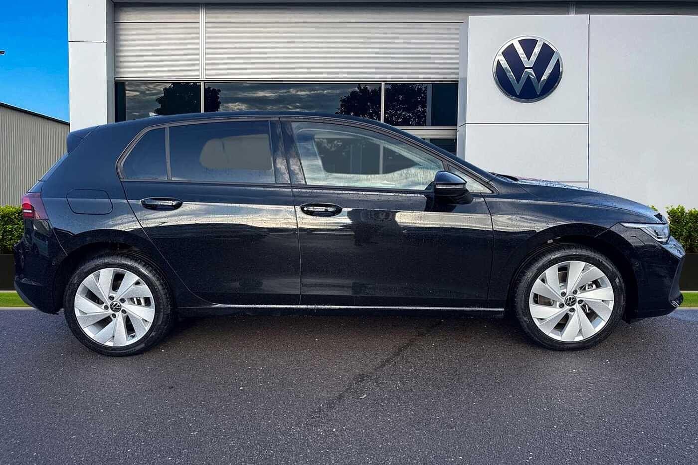 Used Volkswagen Golf 2025 for sale - 77340977: Photo 3