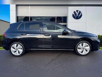 Used Volkswagen Golf 2025 for sale - 77340977: Photo