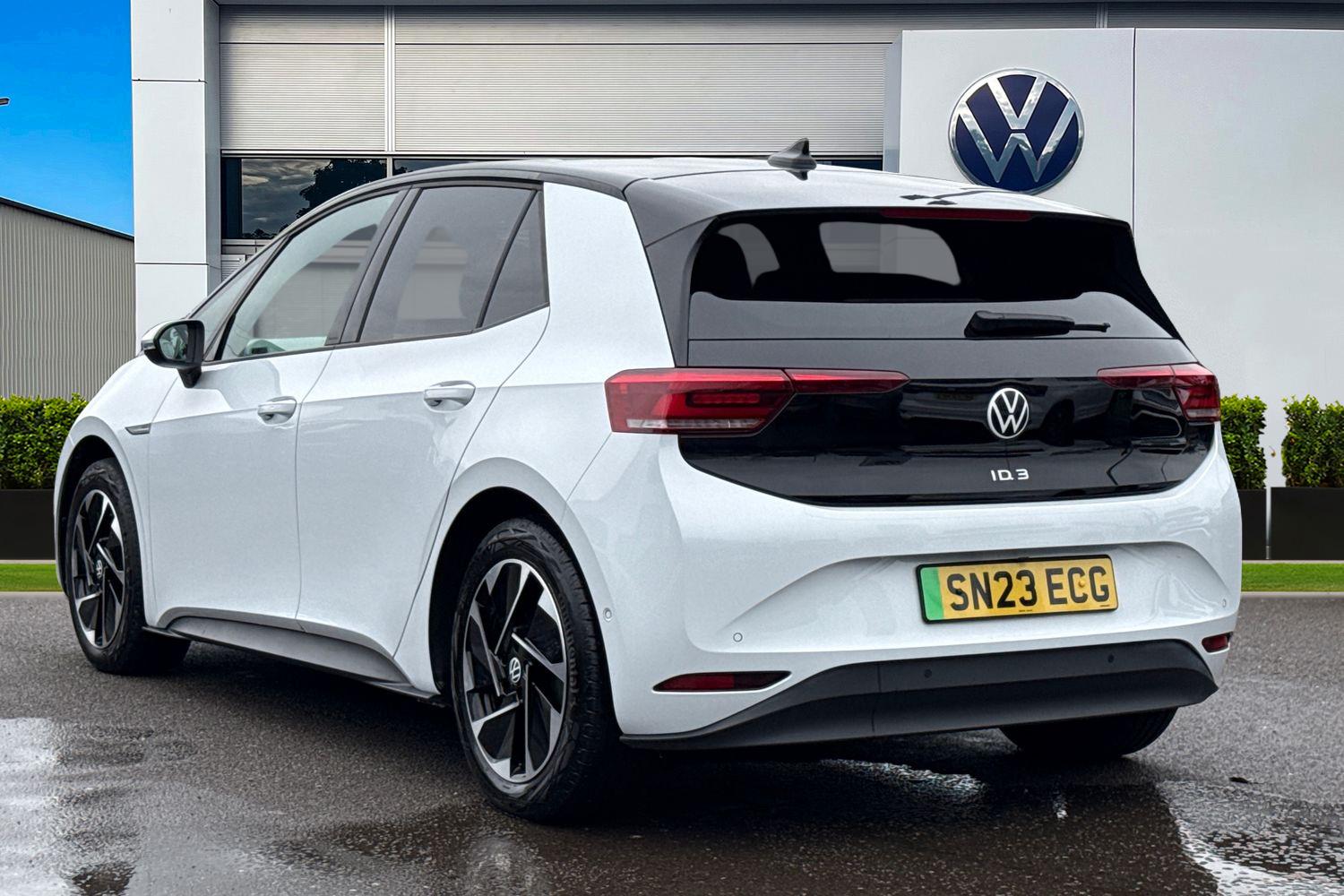 Used Volkswagen ID.3 2023 for sale - 77421593: Photo 2