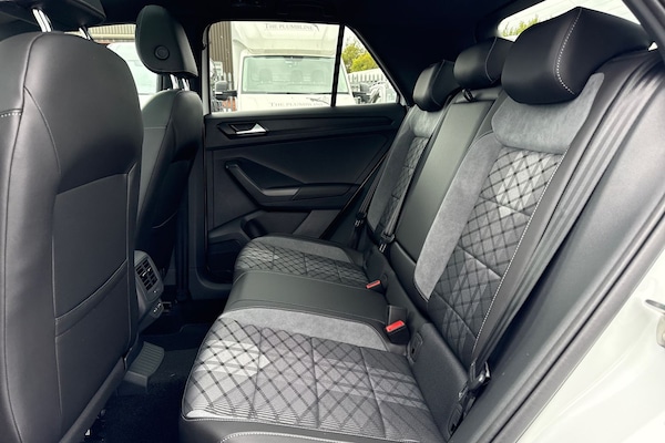 Used Volkswagen T-Roc 2025 for sale - 76106789: Photo 34