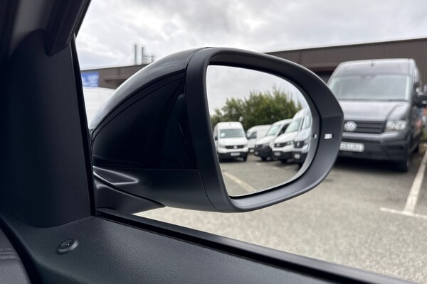 Used Volkswagen T-Roc 2025 for sale - 76106789: Photo 39