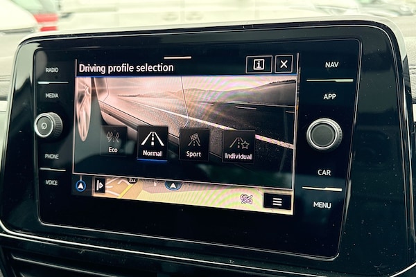 Used Volkswagen T-Roc 2025 for sale - 76106789: Photo 48
