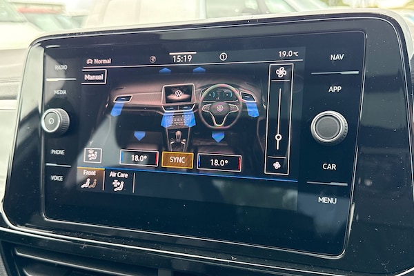 Used Volkswagen T-Roc 2025 for sale - 76106789: Photo 57