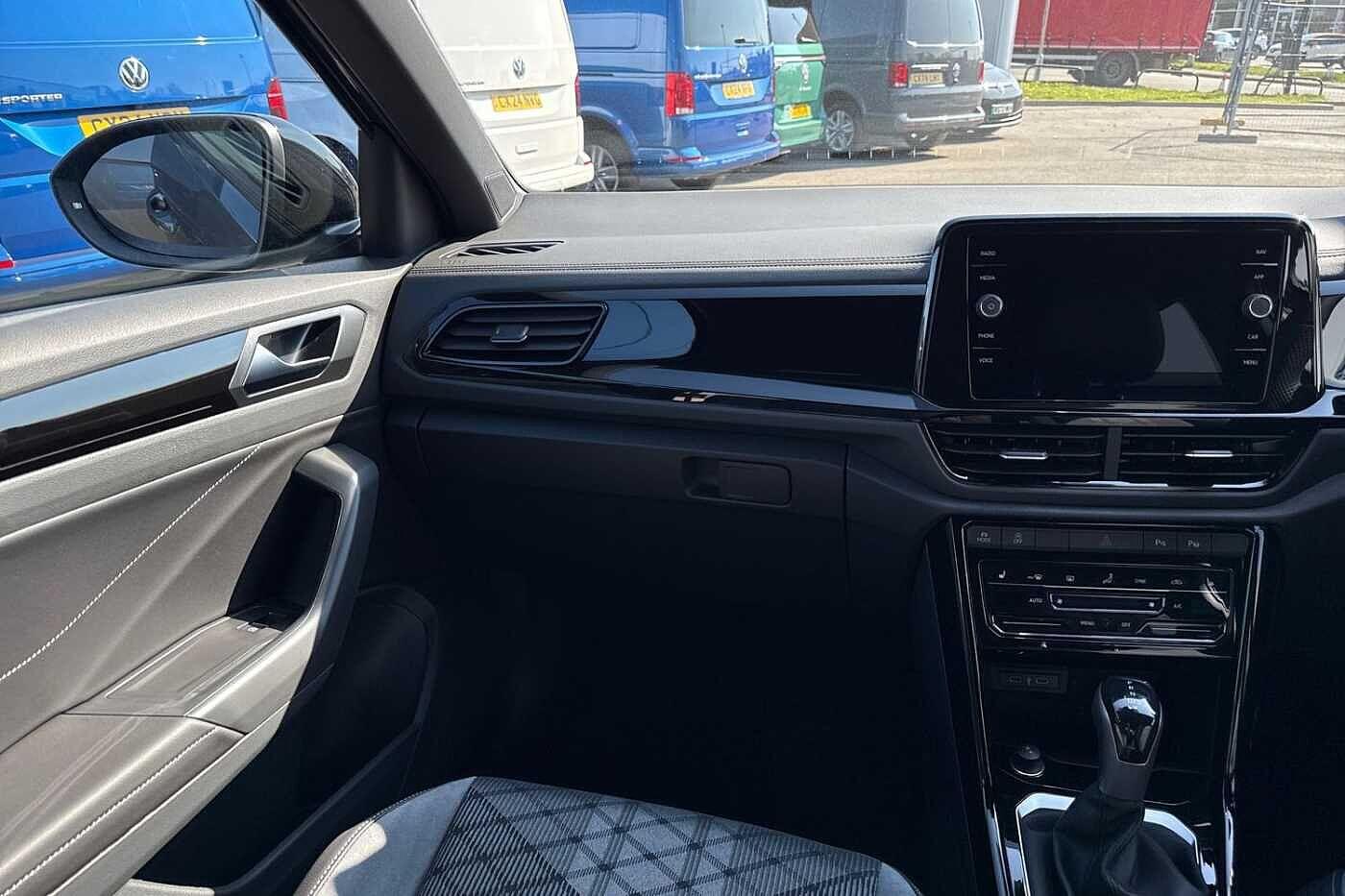 Used Volkswagen T-Roc 2025 for sale - 76654232: Photo 14