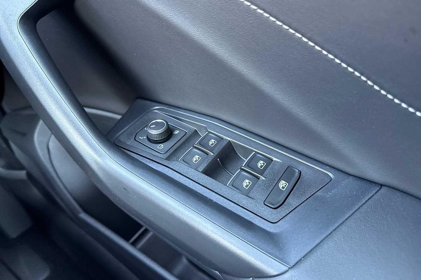 Used Volkswagen T-Roc 2025 for sale - 76654232: Photo 17