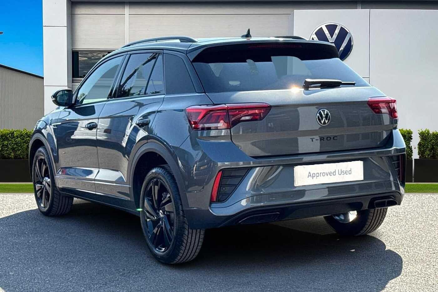 Used Volkswagen T-Roc 2025 for sale - 76654232: Photo 2