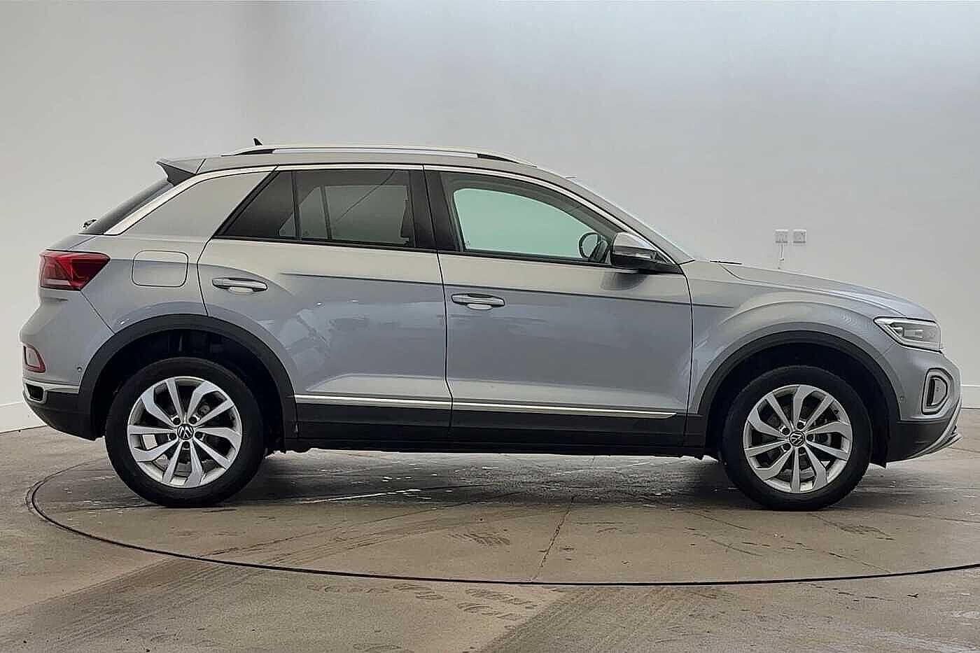 Used Volkswagen T-Roc 2024 for sale - 77161413: Photo 4