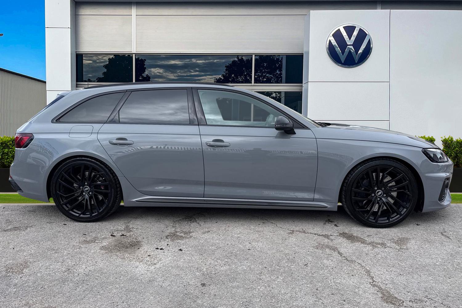 Used Audi RS4 Avant 2021 for sale - 77890596: Photo 3