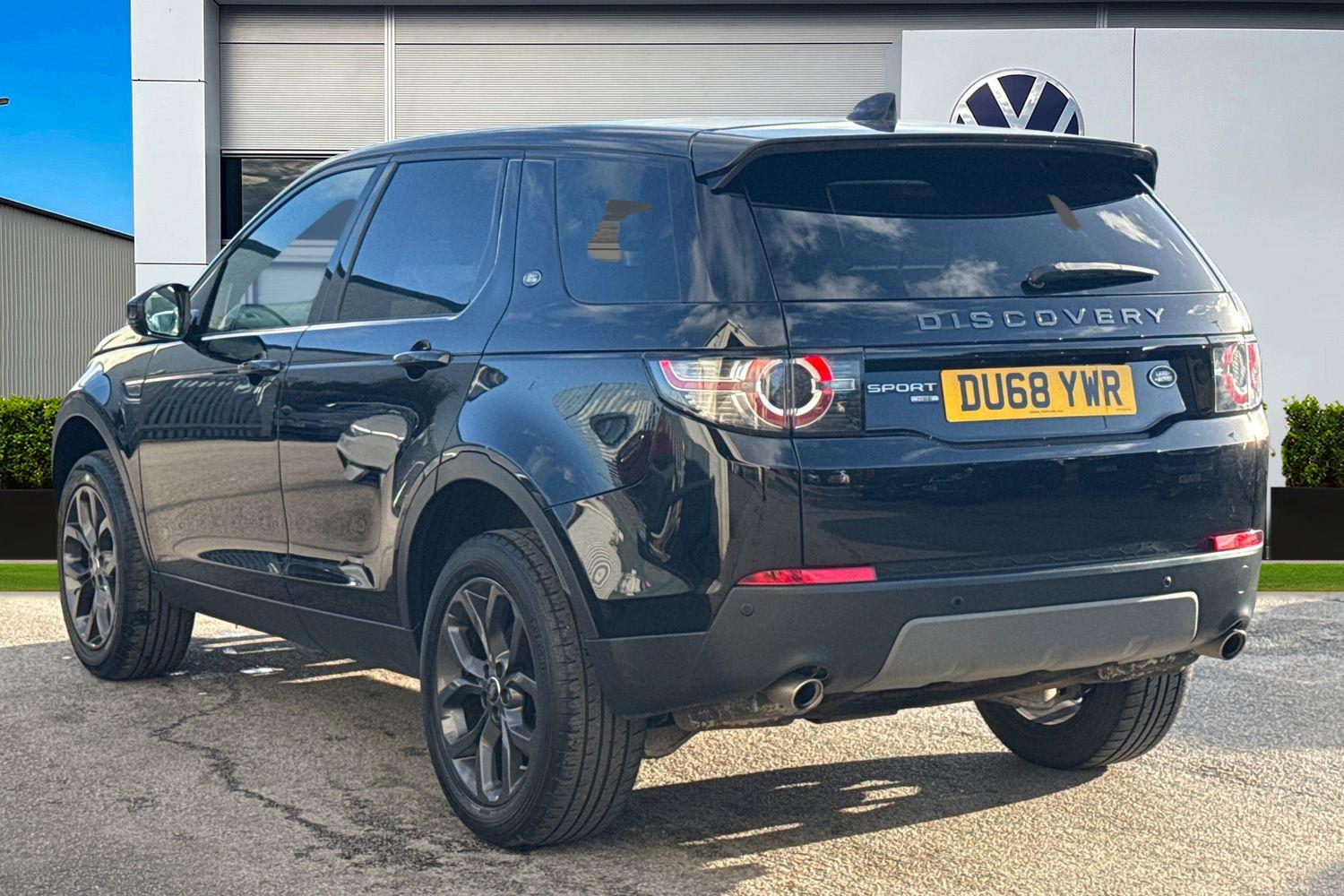 Used Land Rover Discovery Sport 2018 for sale - 76401722: Photo 2