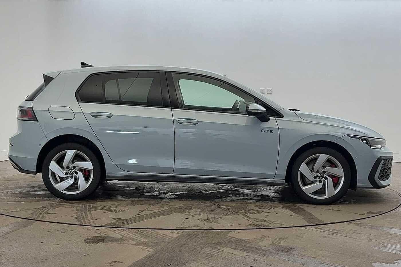 Used Volkswagen Golf 2025 for sale - 76934313: Photo 4