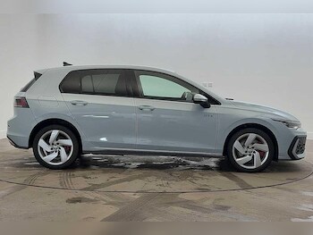 Used Volkswagen Golf 2025 for sale - 76934313: Photo