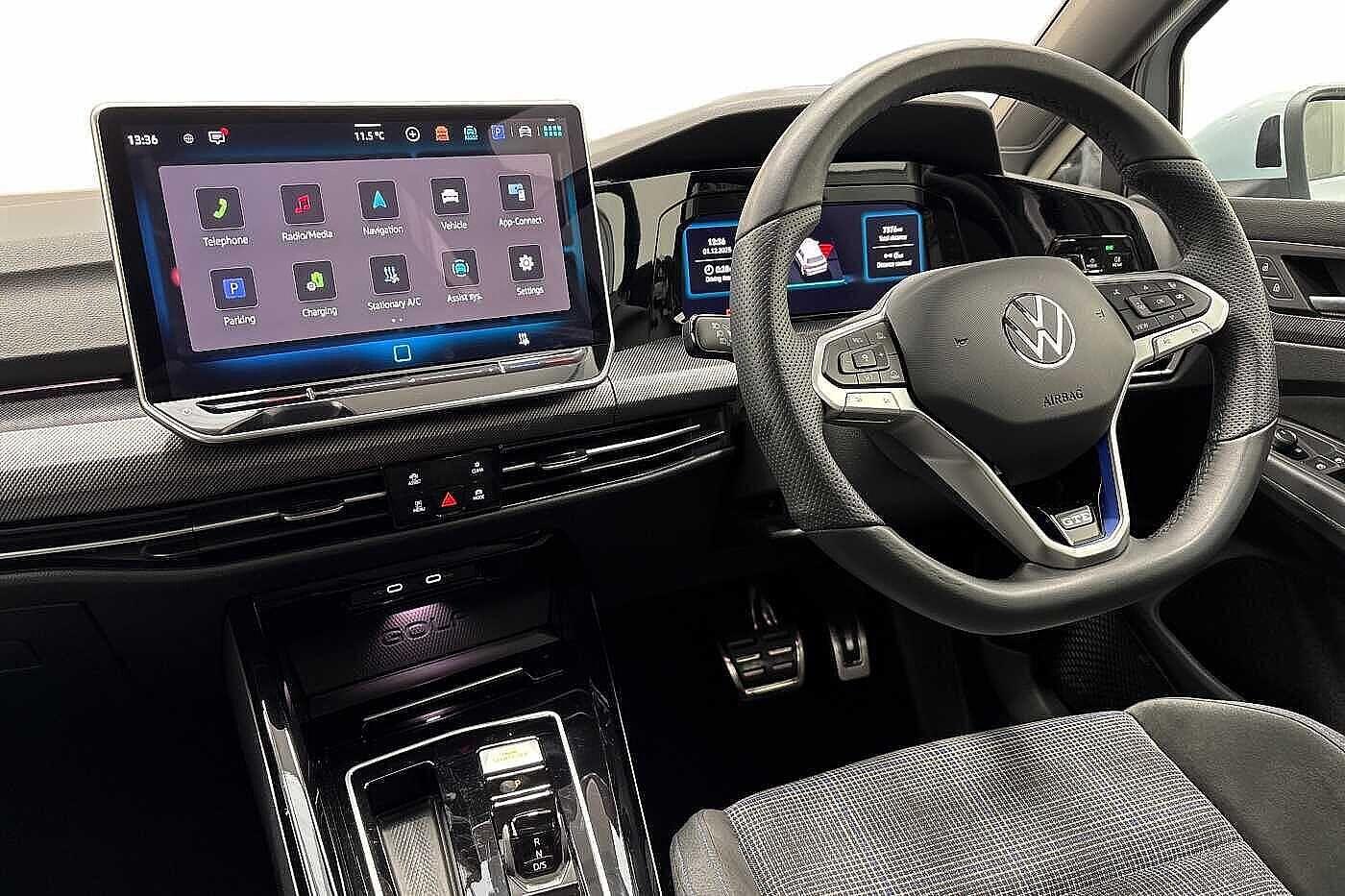 Used Volkswagen Golf 2025 for sale - 76805402: Photo 2