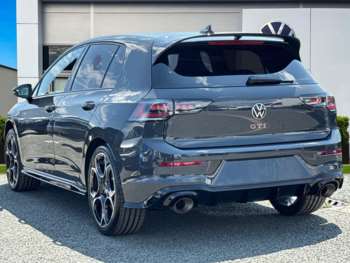 Used Volkswagen Golf 2025 for sale - 74961937: Photo