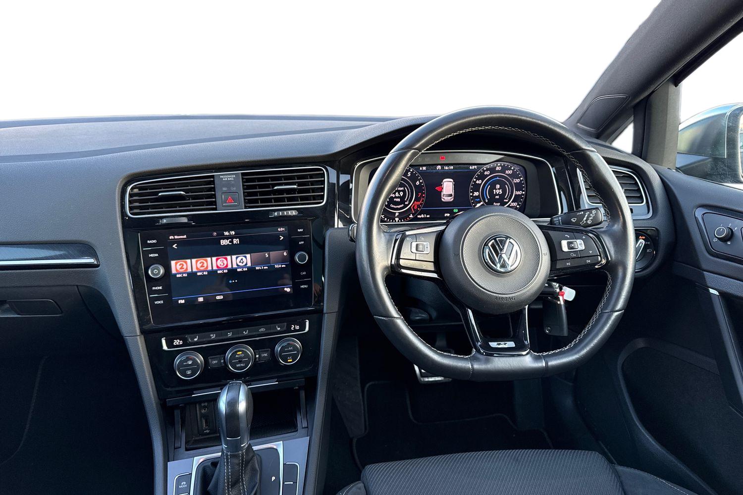 Used Volkswagen Golf 2018 for sale - 77628471: Photo 18