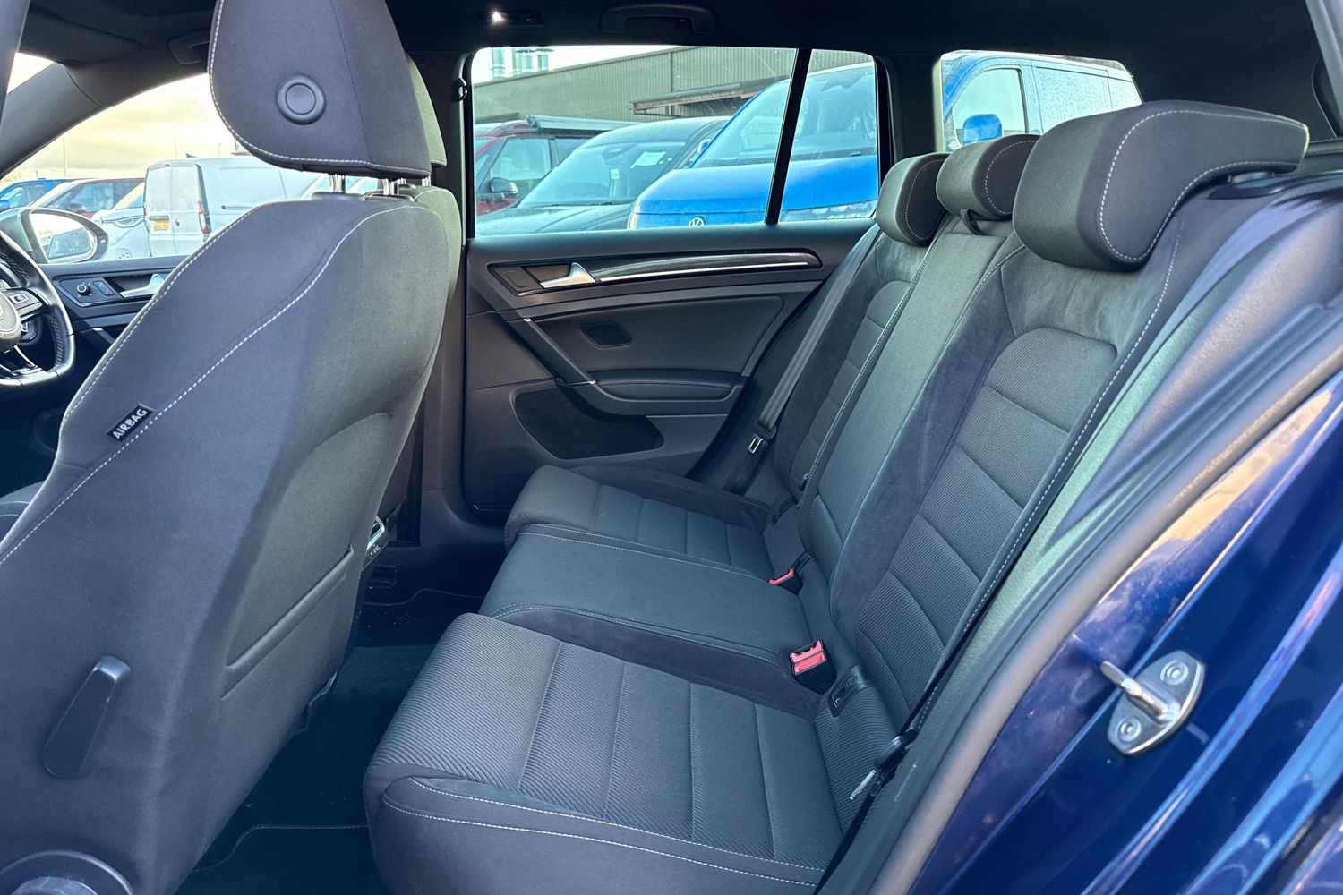 Used Volkswagen Golf 2018 for sale - 77628471: Photo 34