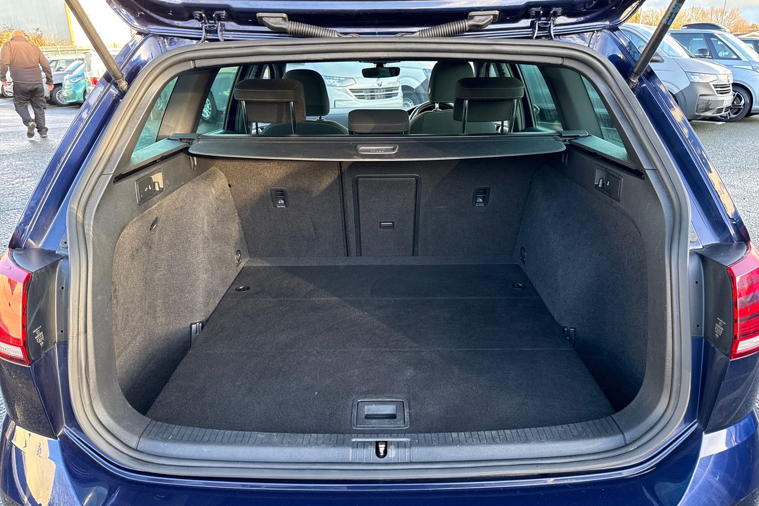 Used Volkswagen Golf 2018 for sale - 77628471: Photo 7