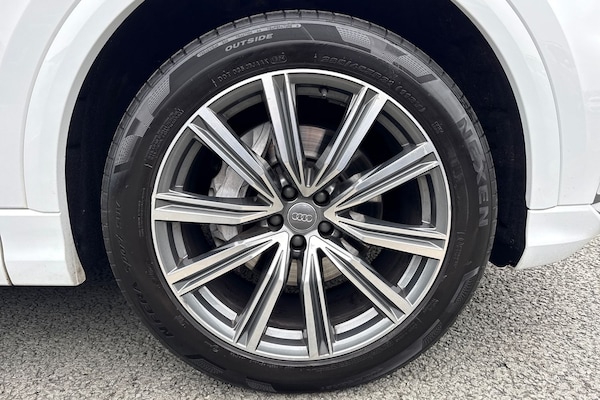 Used Audi Q8 2020 for sale - 76286659: Photo 10