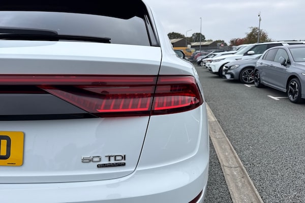 Used Audi Q8 2020 for sale - 76286659: Photo 26