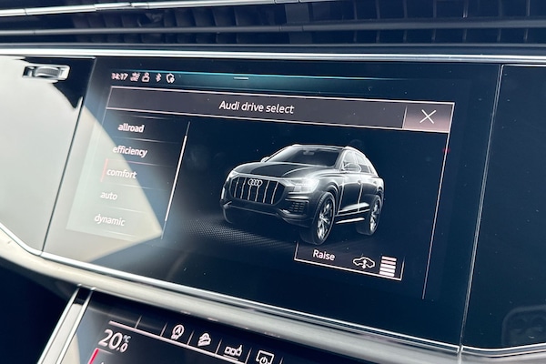 Used Audi Q8 2020 for sale - 76286659: Photo 51
