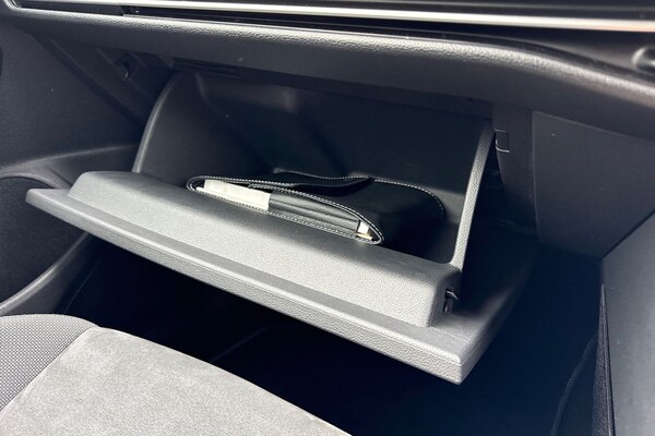 Used Volkswagen Golf 2020 for sale - 76192243: Photo 42