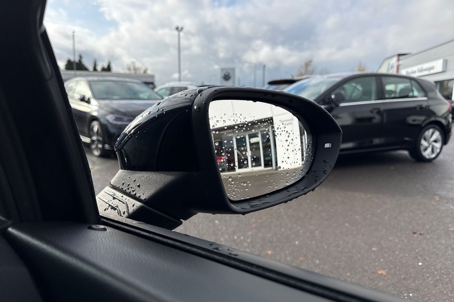 Used Volkswagen Golf 2021 for sale - 76481071: Photo 37