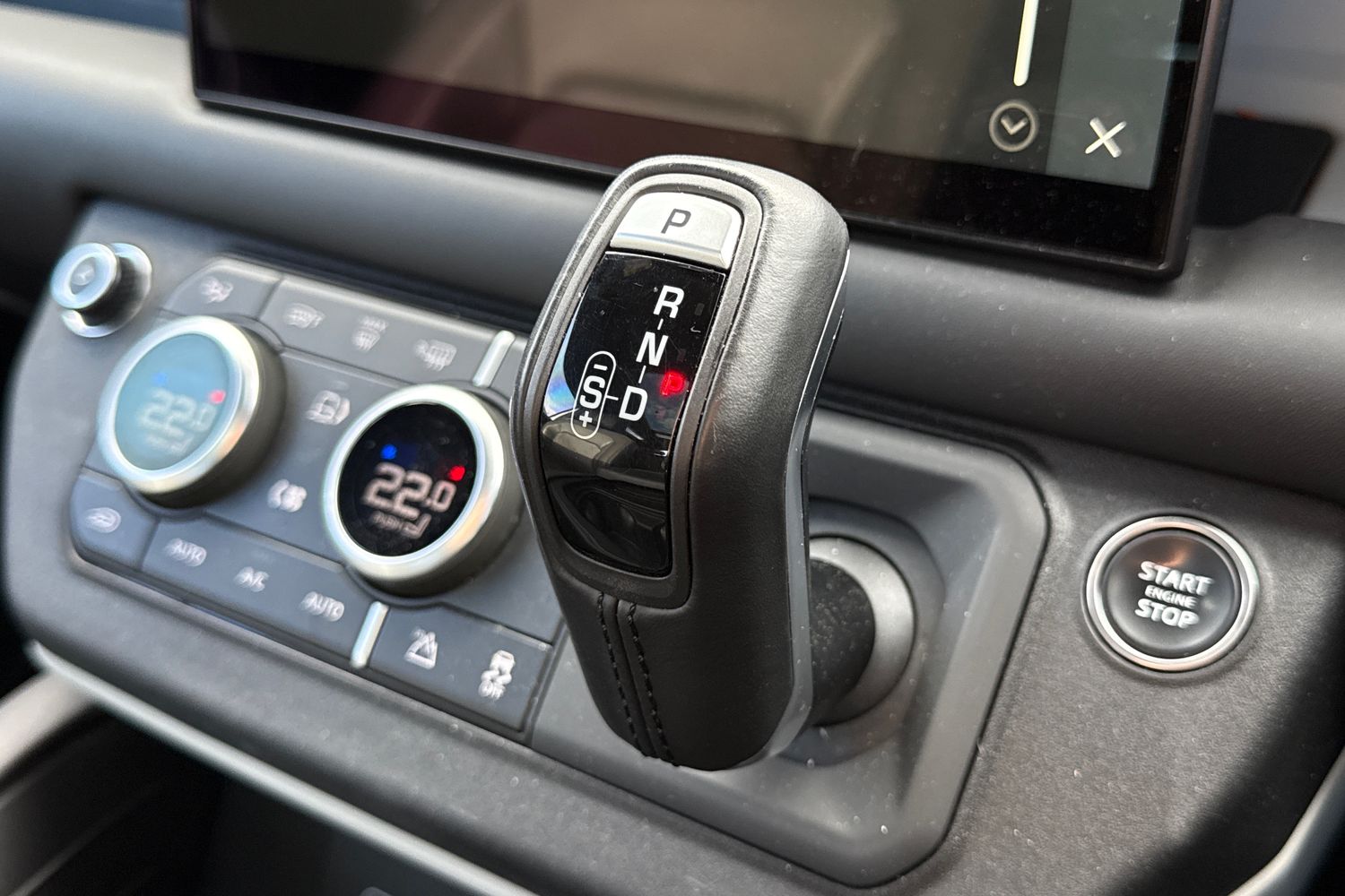 Used Land Rover Defender 90 2023 for sale - 76364499: Photo 23