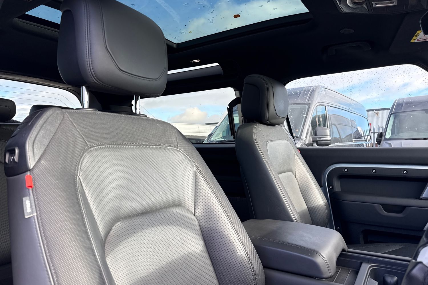 Used Land Rover Defender 90 2023 for sale - 76364499: Photo 24