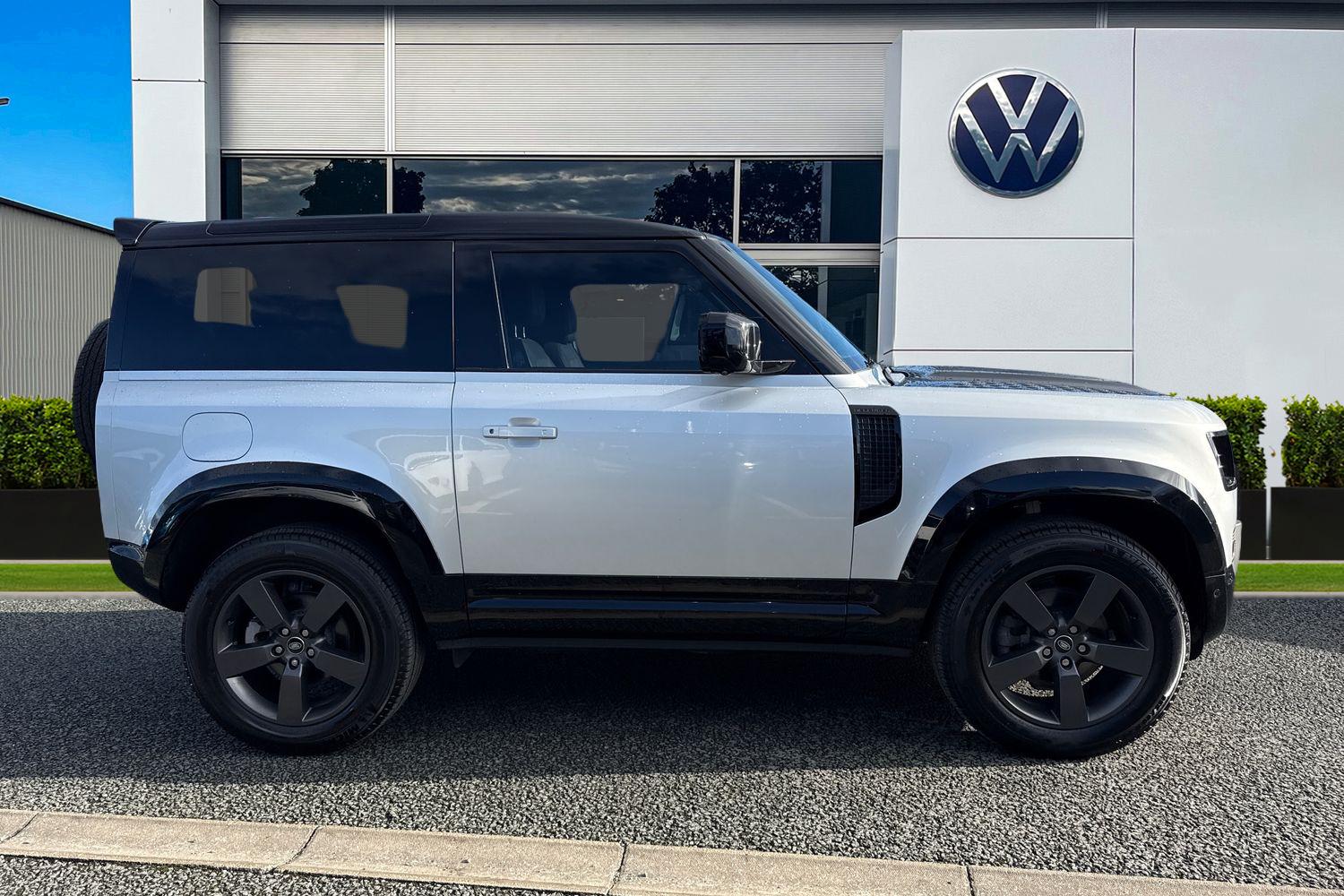 Used Land Rover Defender 90 2023 for sale - 76364499: Photo 3