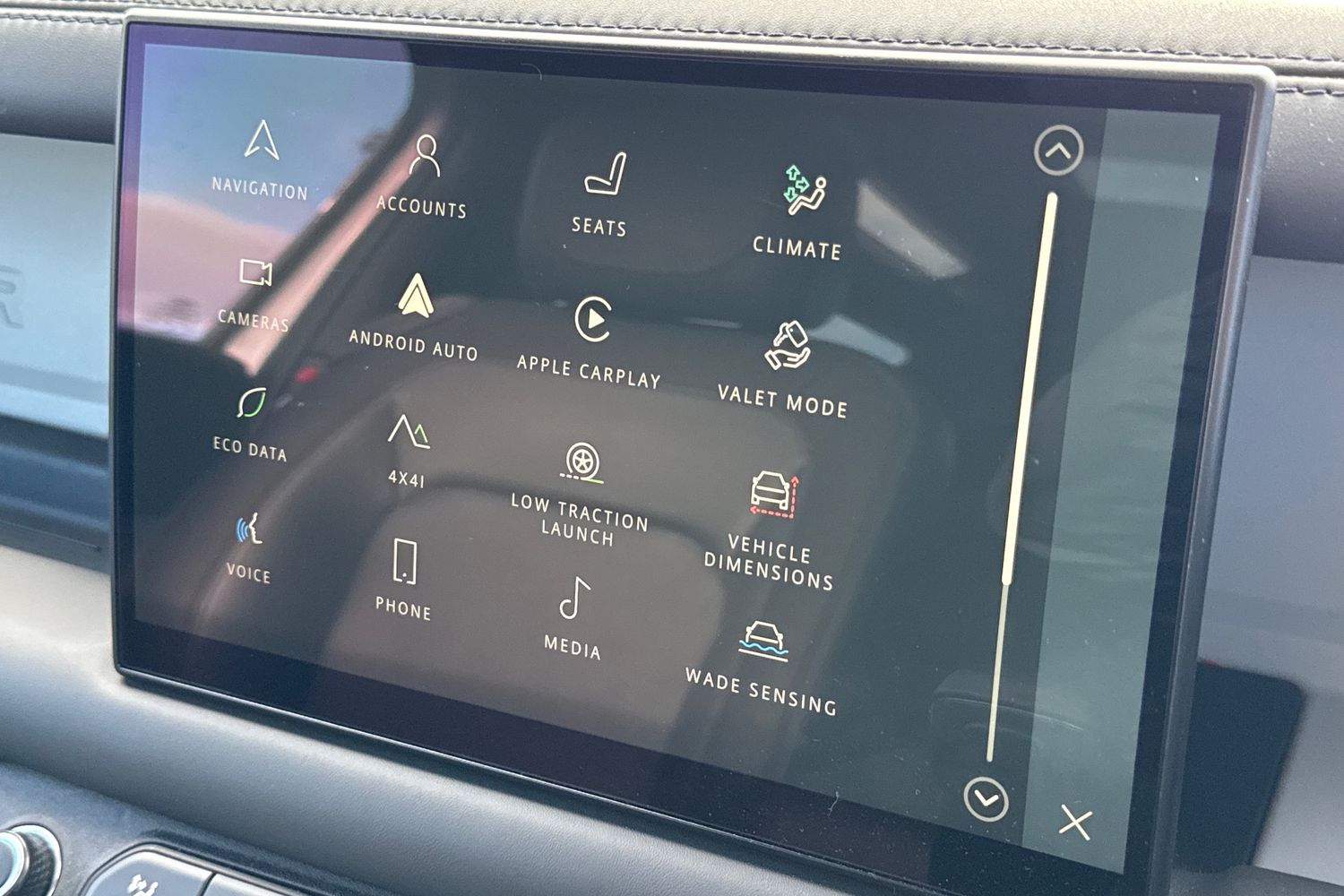 Used Land Rover Defender 90 2023 for sale - 76364499: Photo 58