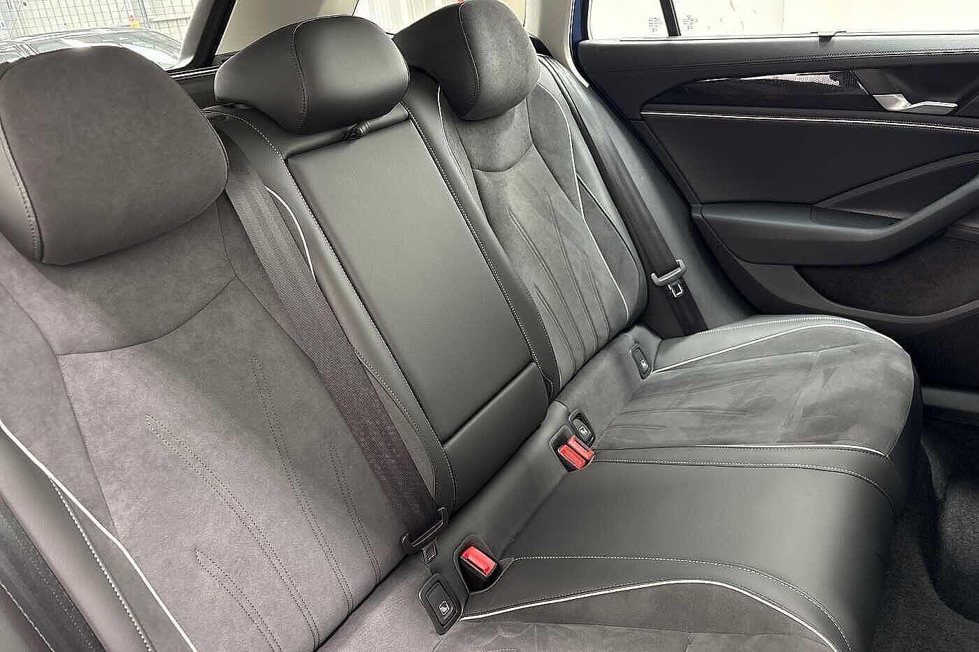 Used Volkswagen Passat 2025 for sale - 76469300: Photo 9