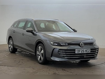 Used Volkswagen Passat 2025 for sale - 76481111: Photo