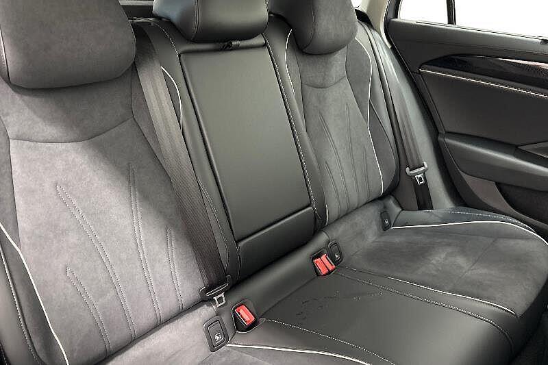 Used Volkswagen Passat 2025 for sale - 76481111: Photo 8