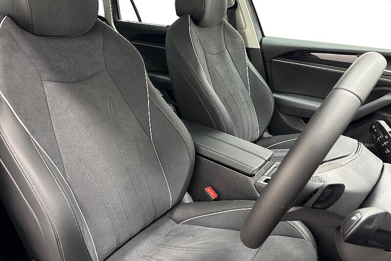 Used Volkswagen Passat 2025 for sale - 76481111: Photo 9