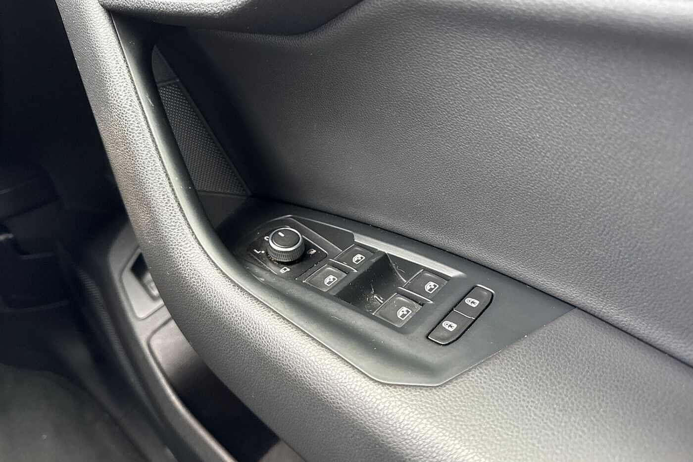 Used Volkswagen Touareg 2018 for sale - 76863292: Photo 18