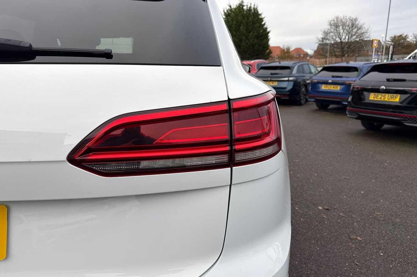 Used Volkswagen Touareg 2018 for sale - 76863292: Photo 26