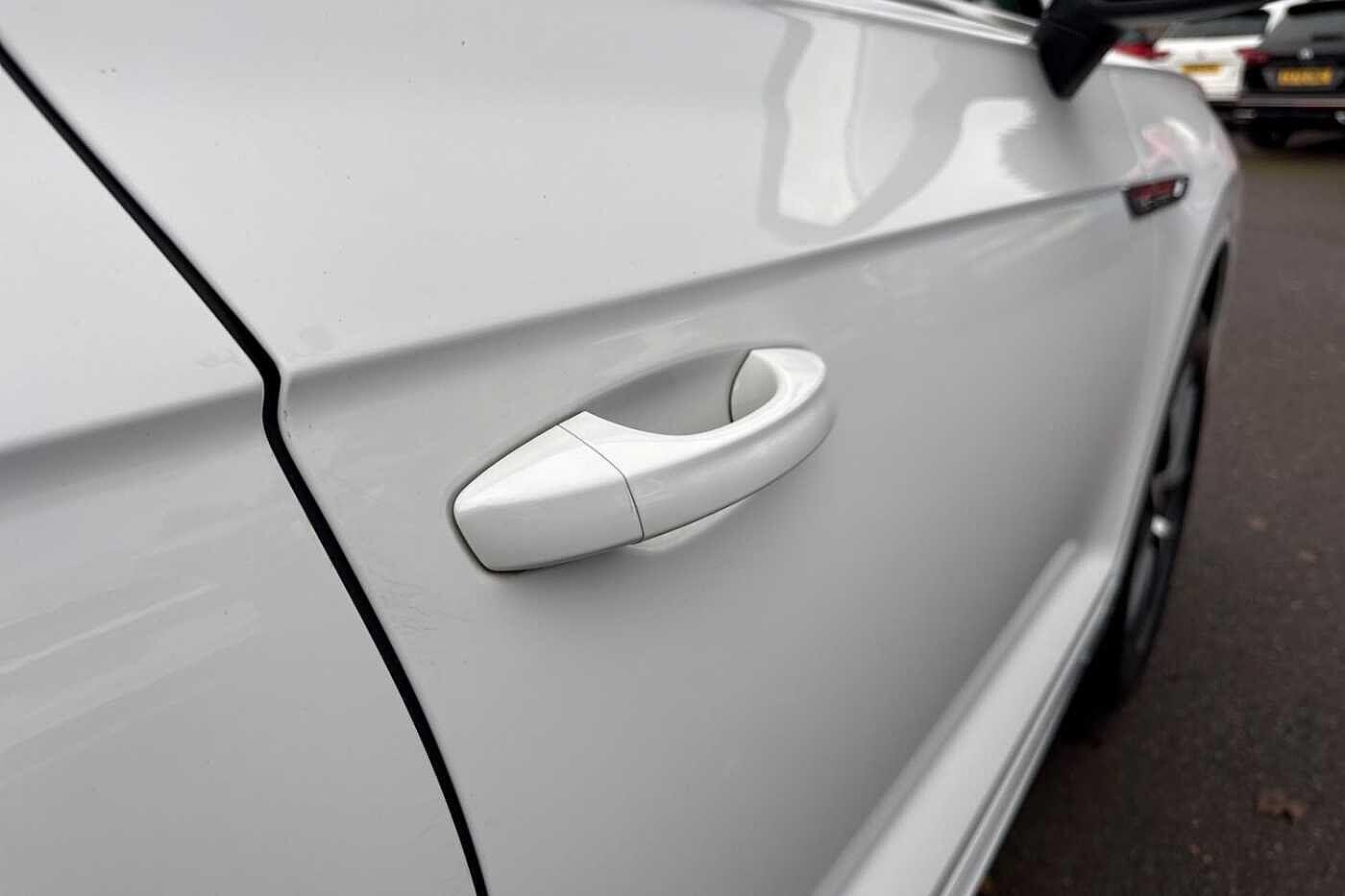 Used Volkswagen Touareg 2018 for sale - 76863292: Photo 30