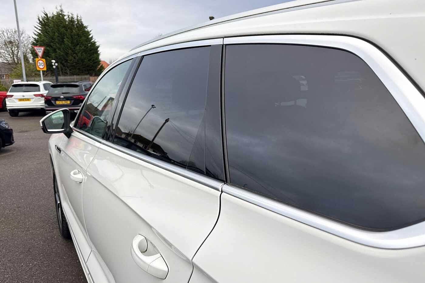 Used Volkswagen Touareg 2018 for sale - 76863292: Photo 35