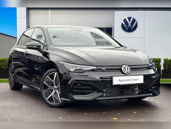 Used Volkswagen Golf 2025 for sale - 76476105: Photo