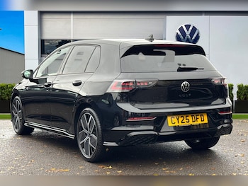 Used Volkswagen Golf 2025 for sale - 76476105: Photo