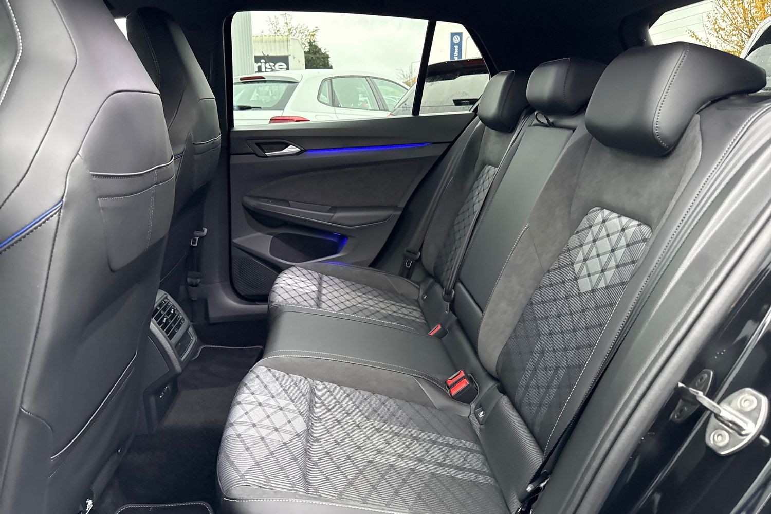 Used Volkswagen Golf 2025 for sale - 76476105: Photo 32