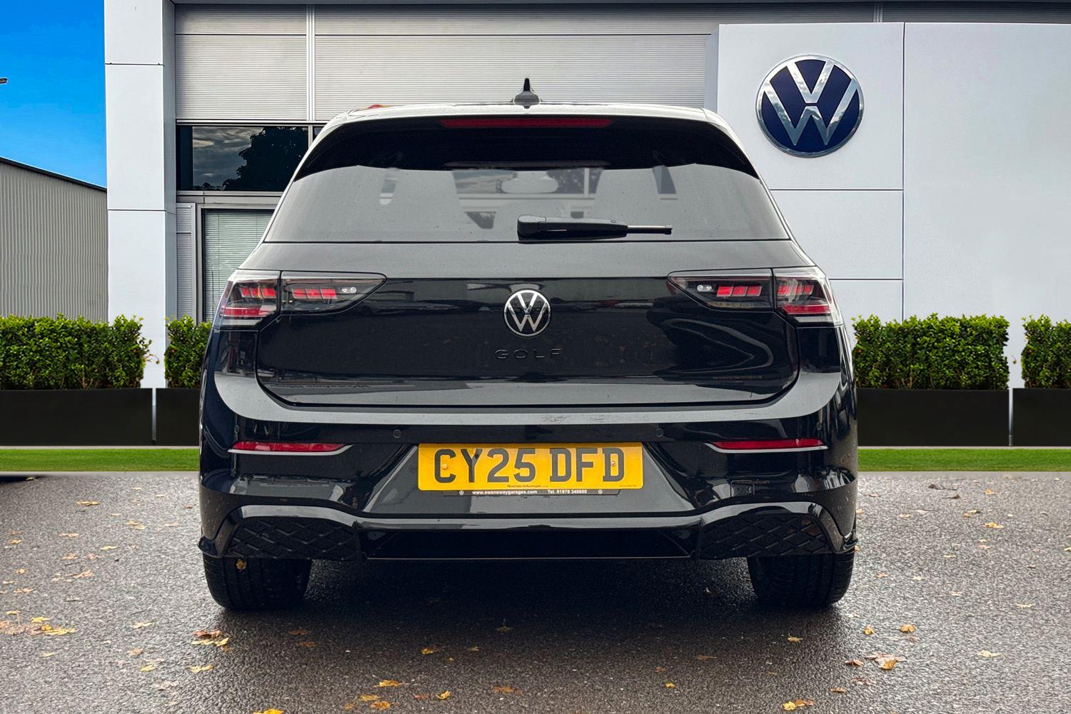 Used Volkswagen Golf 2025 for sale - 76476105: Photo 4