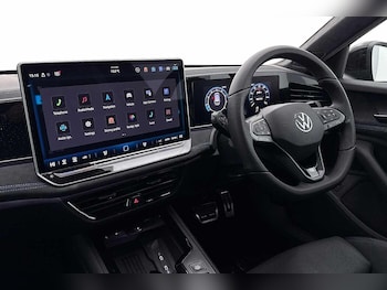 Used Volkswagen Passat 2025 for sale - 77226533: Photo