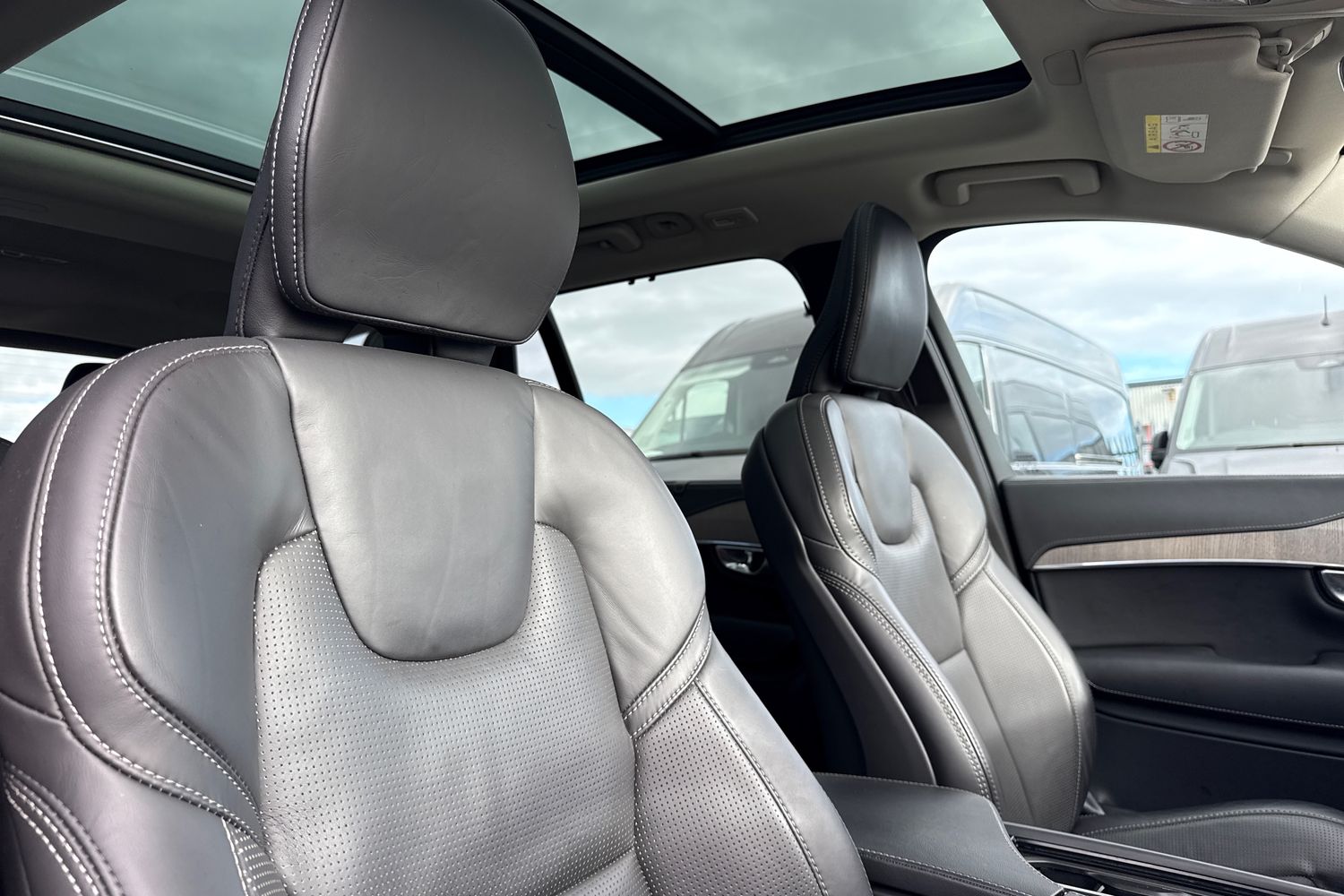 Used Volvo XC90 2023 for sale - 76346591: Photo 24