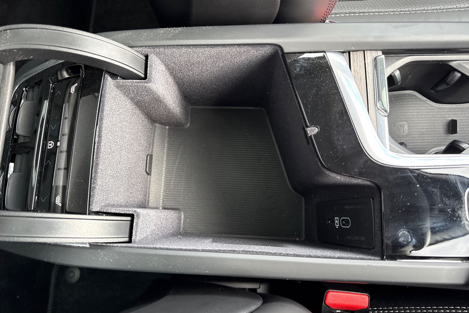 Used Volvo XC90 2023 for sale - 76346591: Photo 46