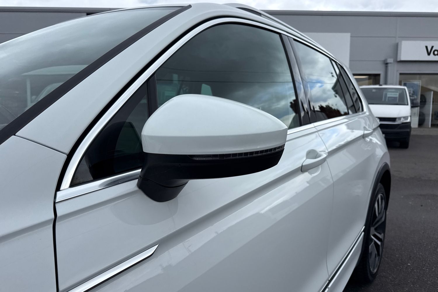 Used Volkswagen Tiguan 2020 for sale - 76171122: Photo 35