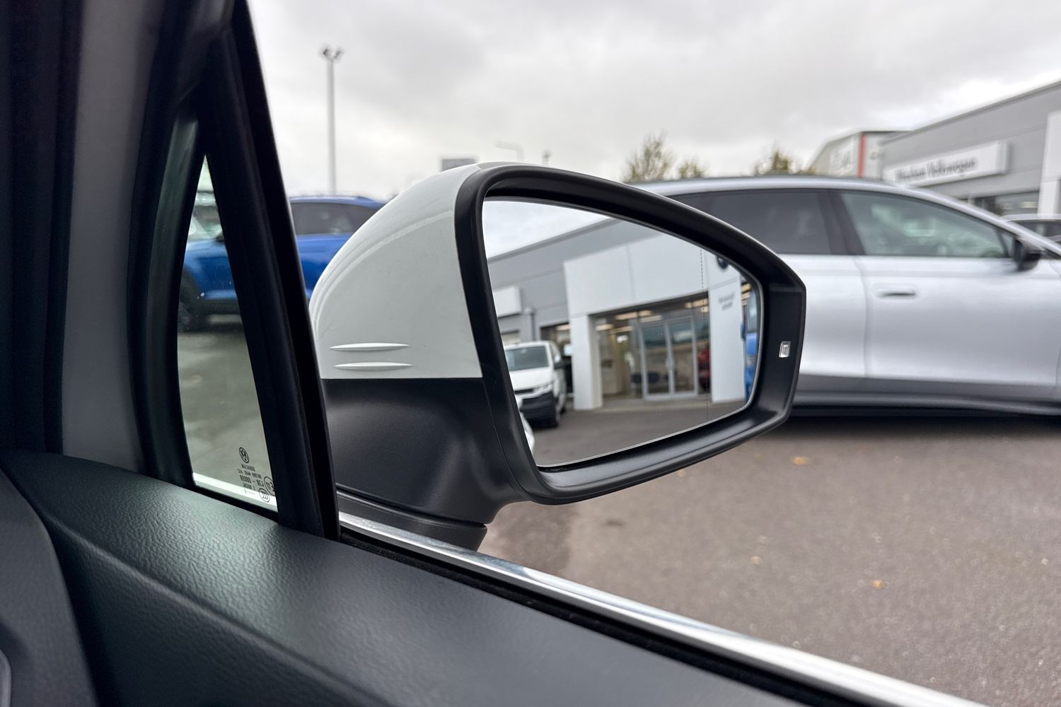Used Volkswagen Tiguan 2020 for sale - 76171122: Photo 43